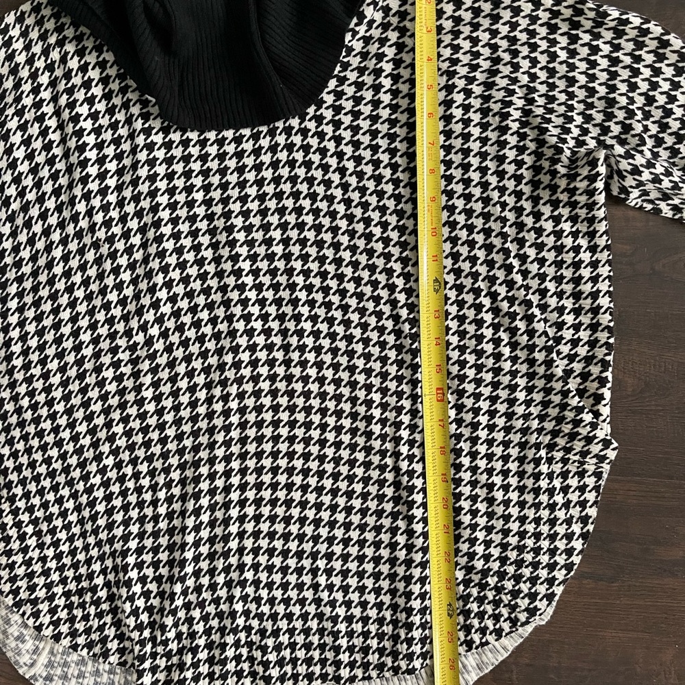 Oversized Houndstooth Sweater United States Sweaters, Large - Picture 4 of 6
